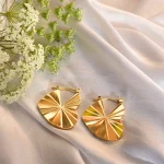 Golden Heart Wrinkles Pattern Stainless Steel Earring - Image 3