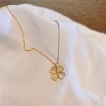Fortune Clover Pendant necklace - Image 2