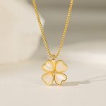Fortune Clover Pendant necklace