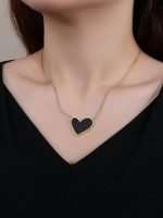 Midnight Amour Pendant Necklace - Image 4