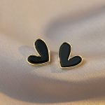 Dark Romance Studs earring - Image 2
