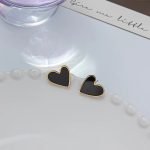 Dark Romance Studs earring - Image 3