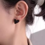 Dark Romance Studs earring - Image 4
