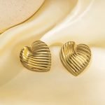 Lustrous Love Studs earring