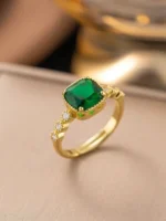 Green Ivy Majesty Adjustable Ring - Image 3