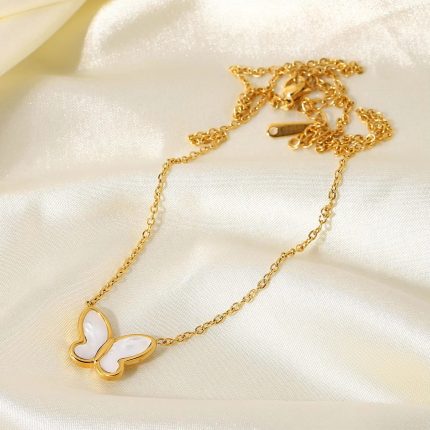 Satin Wings Pendant Necklace