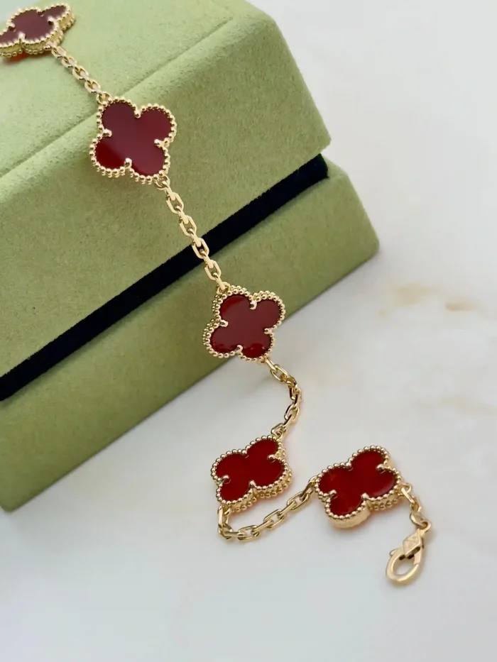 imgi_1_Van-Cleef-Arpels-Vintage-Alhambra-Bracelet-5-Motifs-VCARD35500-18k-Yellow-Gold-Carnelian