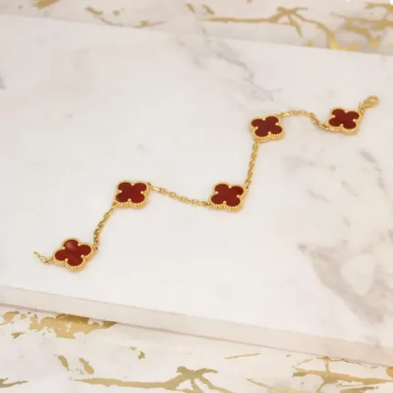 Crimson Clover Éclat Bracelet