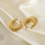 Swirl Wave Earrings - Image 4