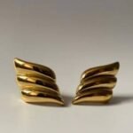 Tri-Wingline Studs Earrings - Image 9