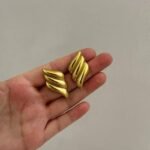 Tri-Wingline Studs Earrings - Image 4