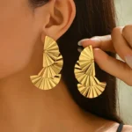 Triple Pleat Totem Earring - Image 3