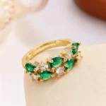 emerald cluster ring