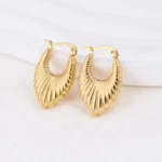 Ribbed Shell Hoop Earrings - Image 2