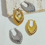 Ribbed Shell Hoop Earrings - Image 4