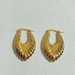 Ribbed Shell Hoop Earrings - Image 3