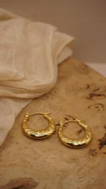 Engraved Garden Gold Hoops Earrings - Image 4