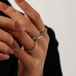 Entwined Loop Sparkle Ring - Image 4