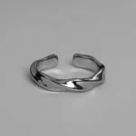 Rippled Twist Silver Ring - Image 2