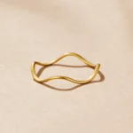 Minimal Softline Wave Ring